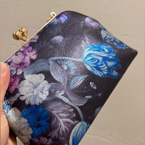 Floral Print Genuine Leather Handmade Kisslock Boxy Bag, Wristlet, Crossbody - Picture 12 of 14
